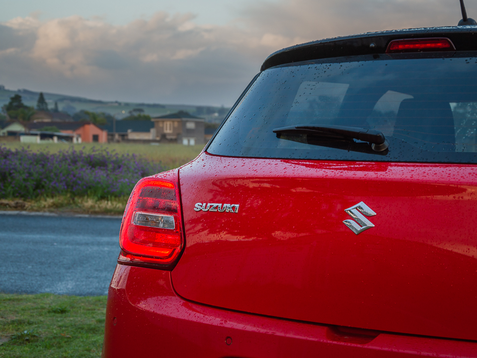 Suzuki Swift GLX rear
