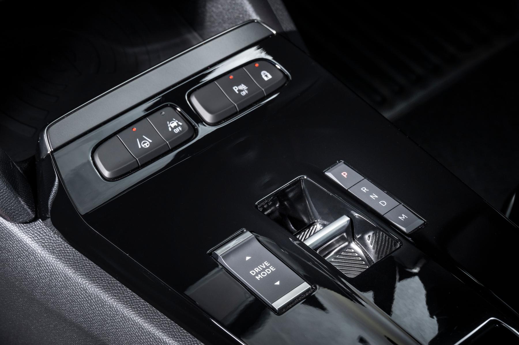 Opel-Mokka GS-Line gear selector