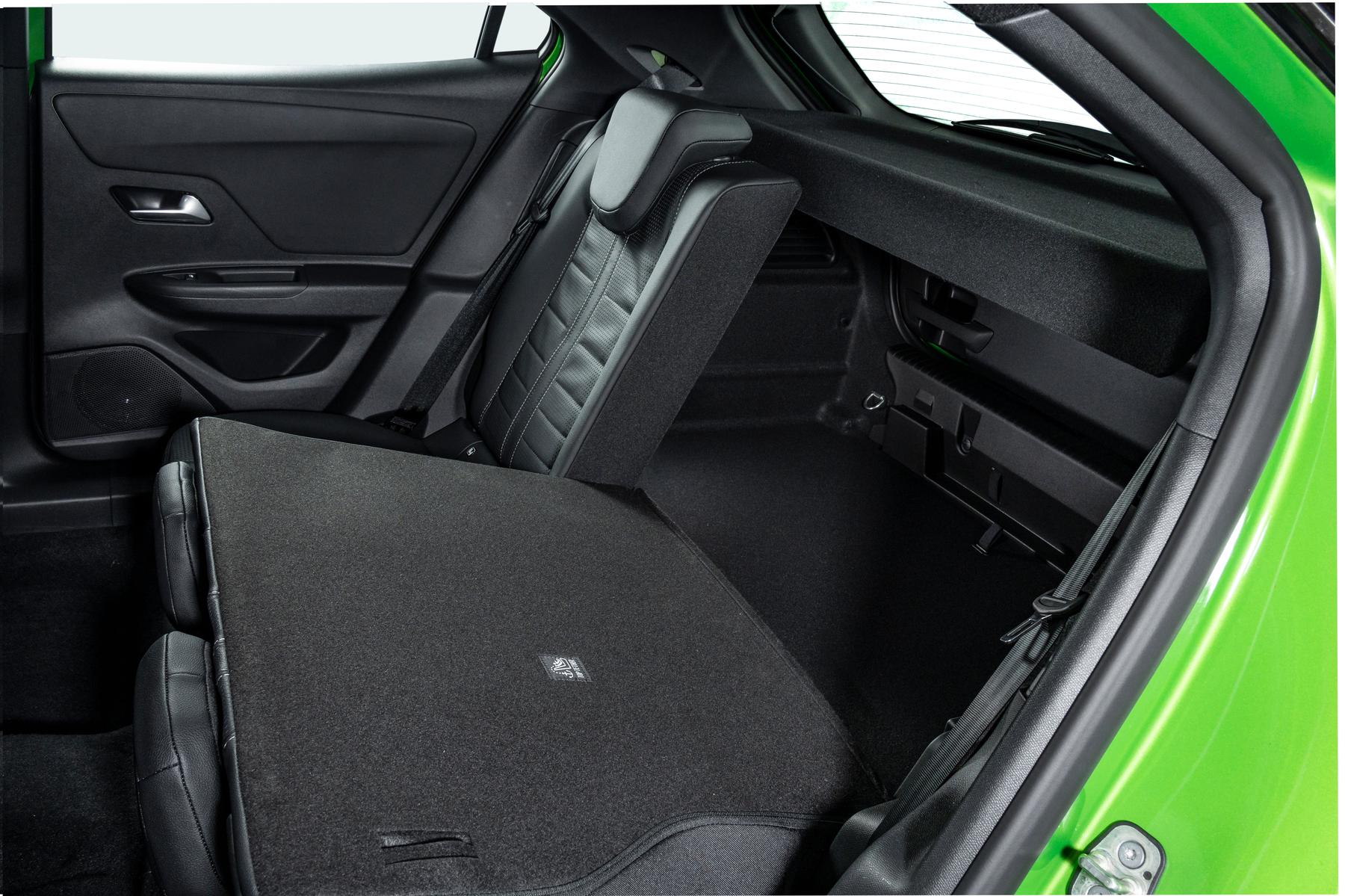 Opel-Mokka GS-Line Interior