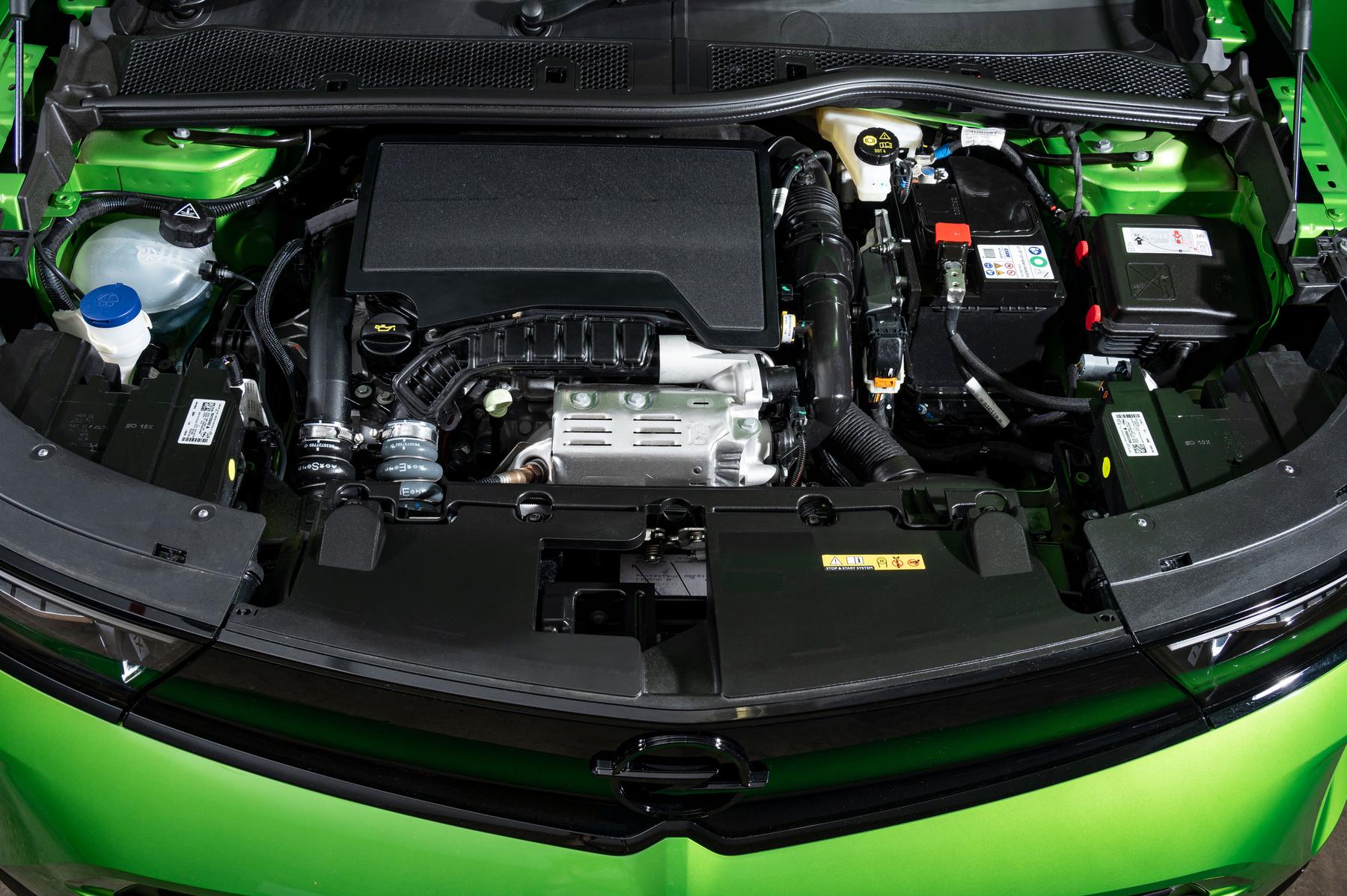 Opel Mokka 3-cylinder turbo engine