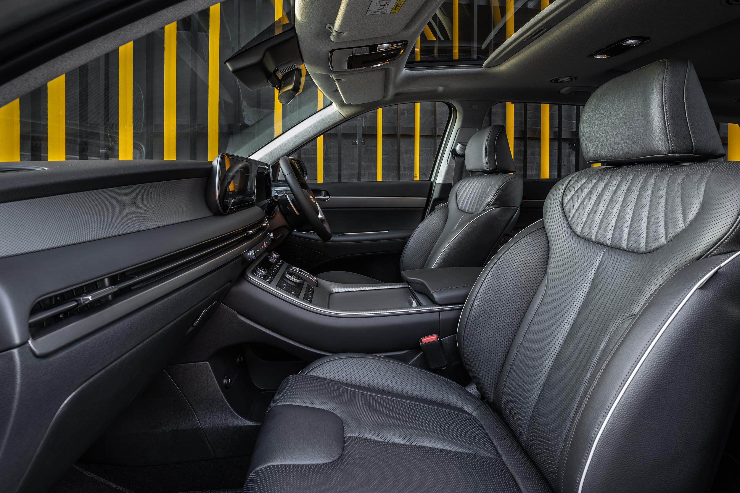2023 Hyundai Palisade front seats