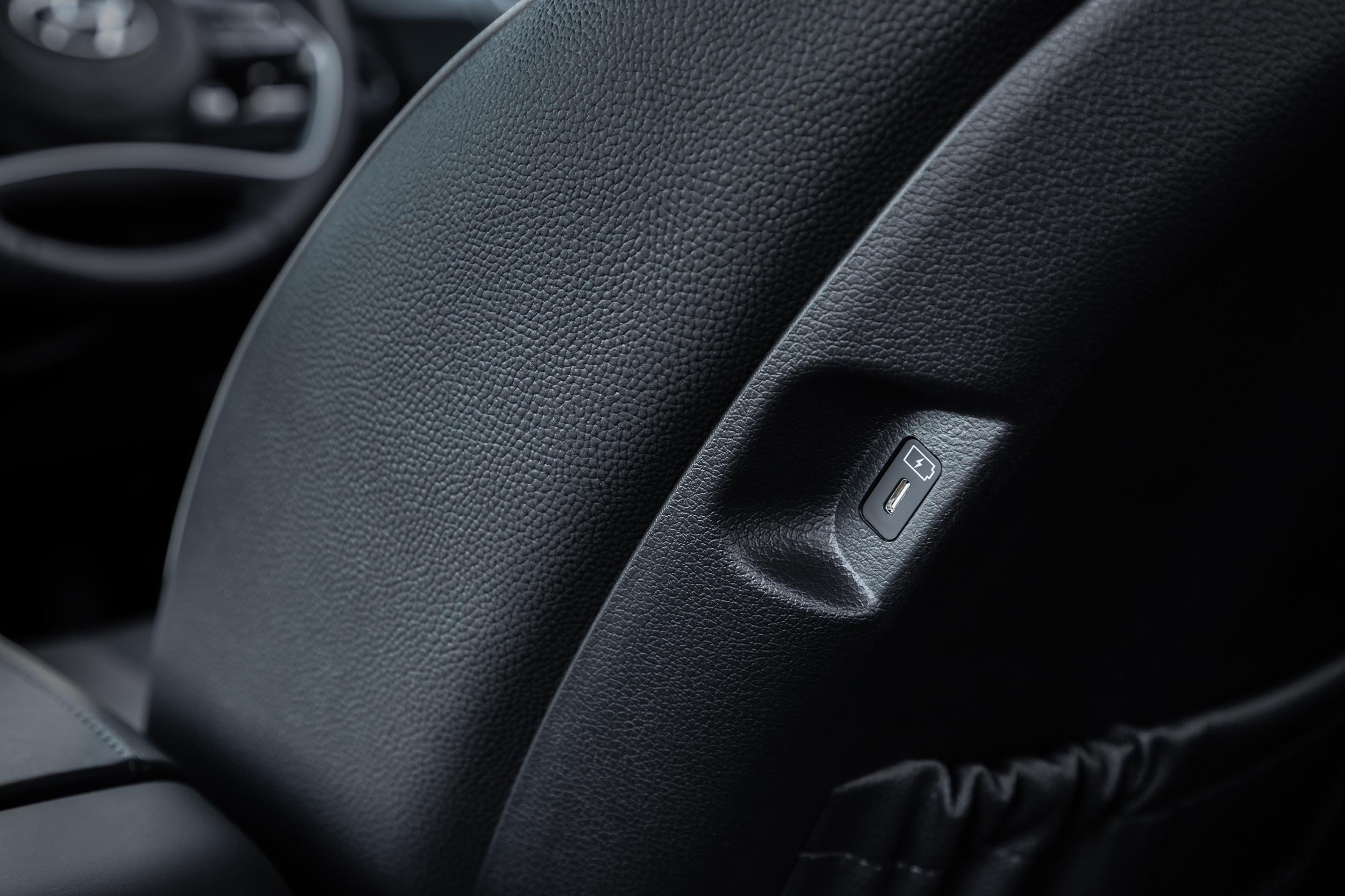 2023 Hyundai Palisade USB-C ports