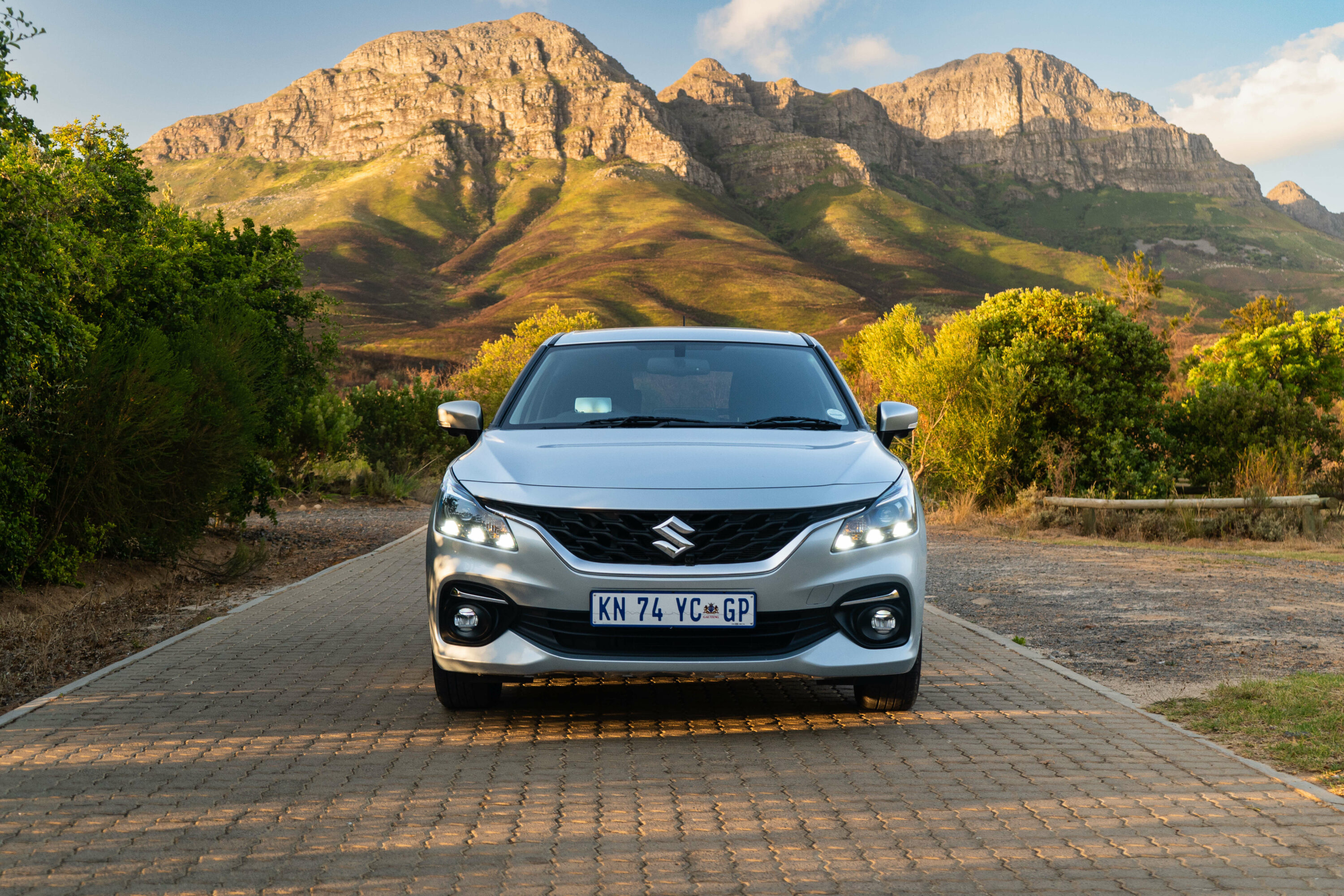 Suzuki-Baleno-GLX front