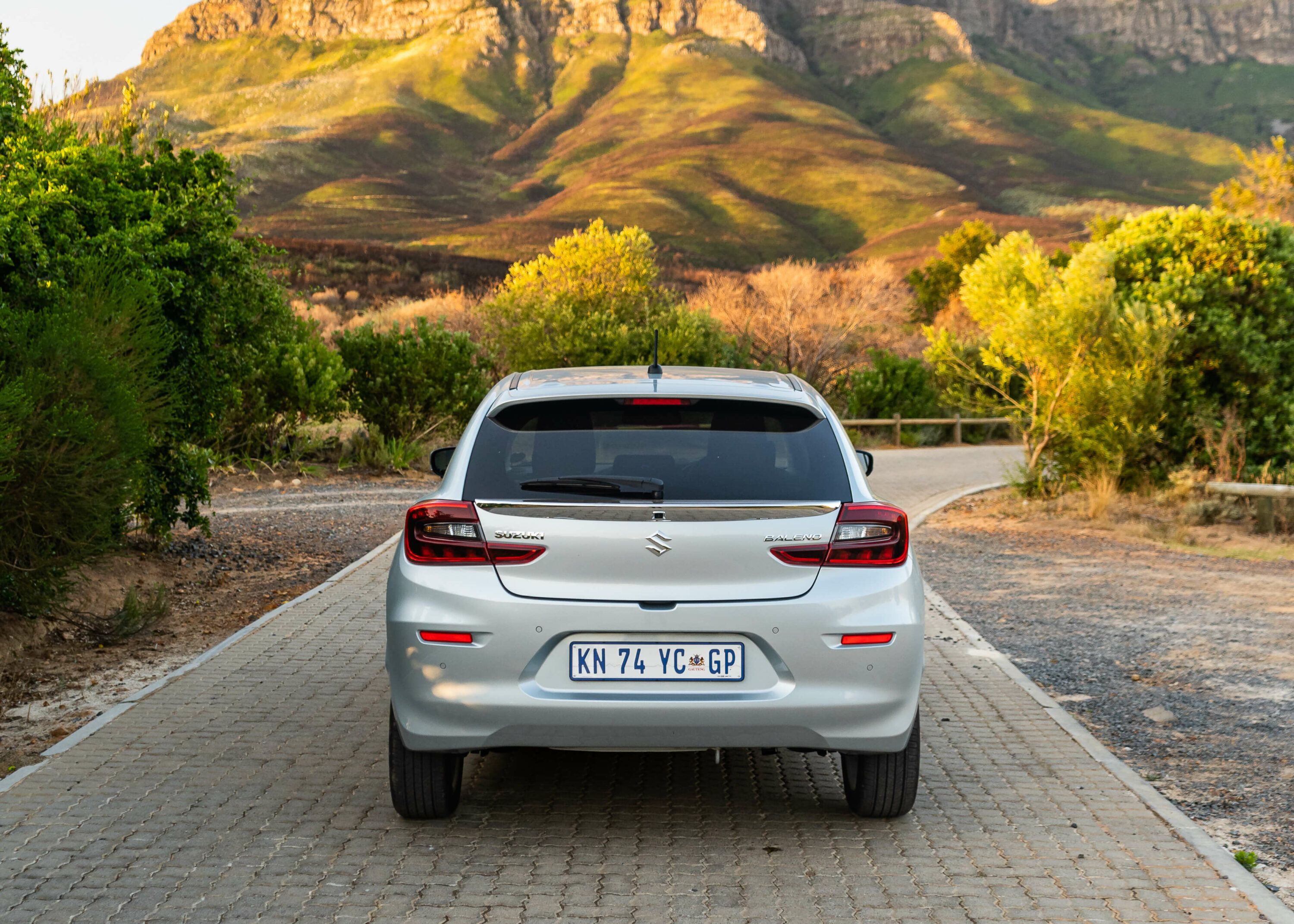 Suzuki-Baleno-GLX rear