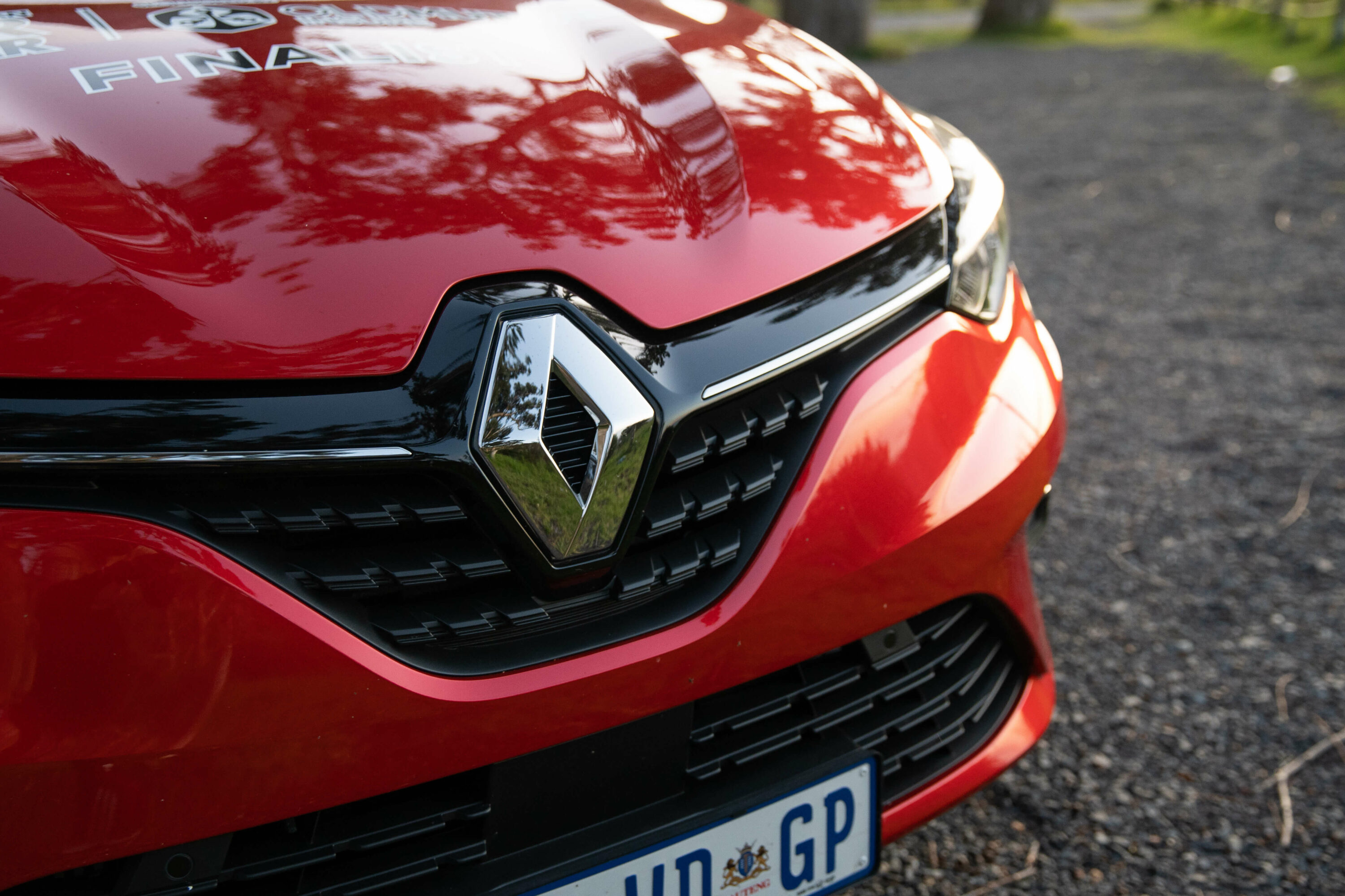 Renault-Clio V head light