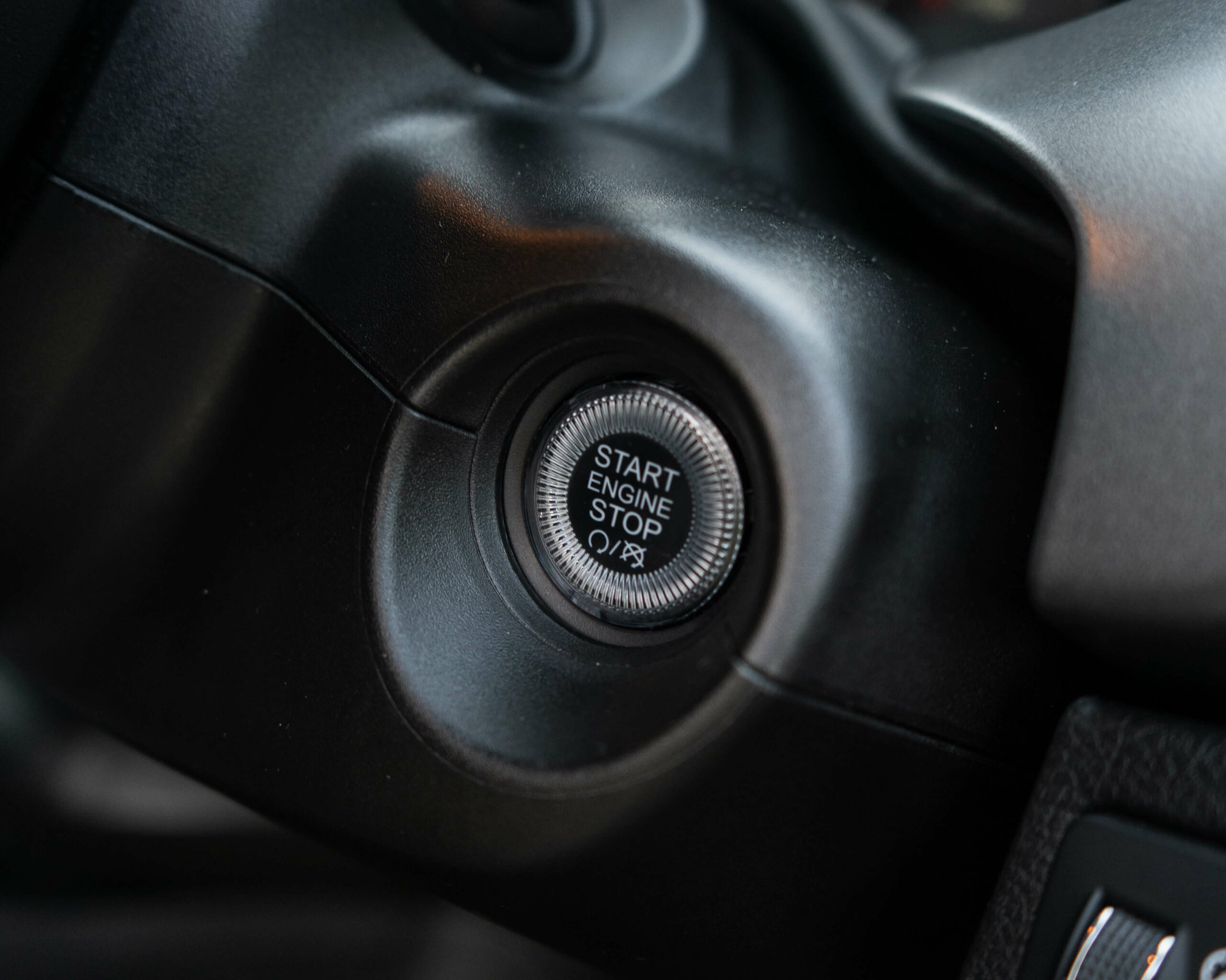 Fiat 500 Sport EST push start button