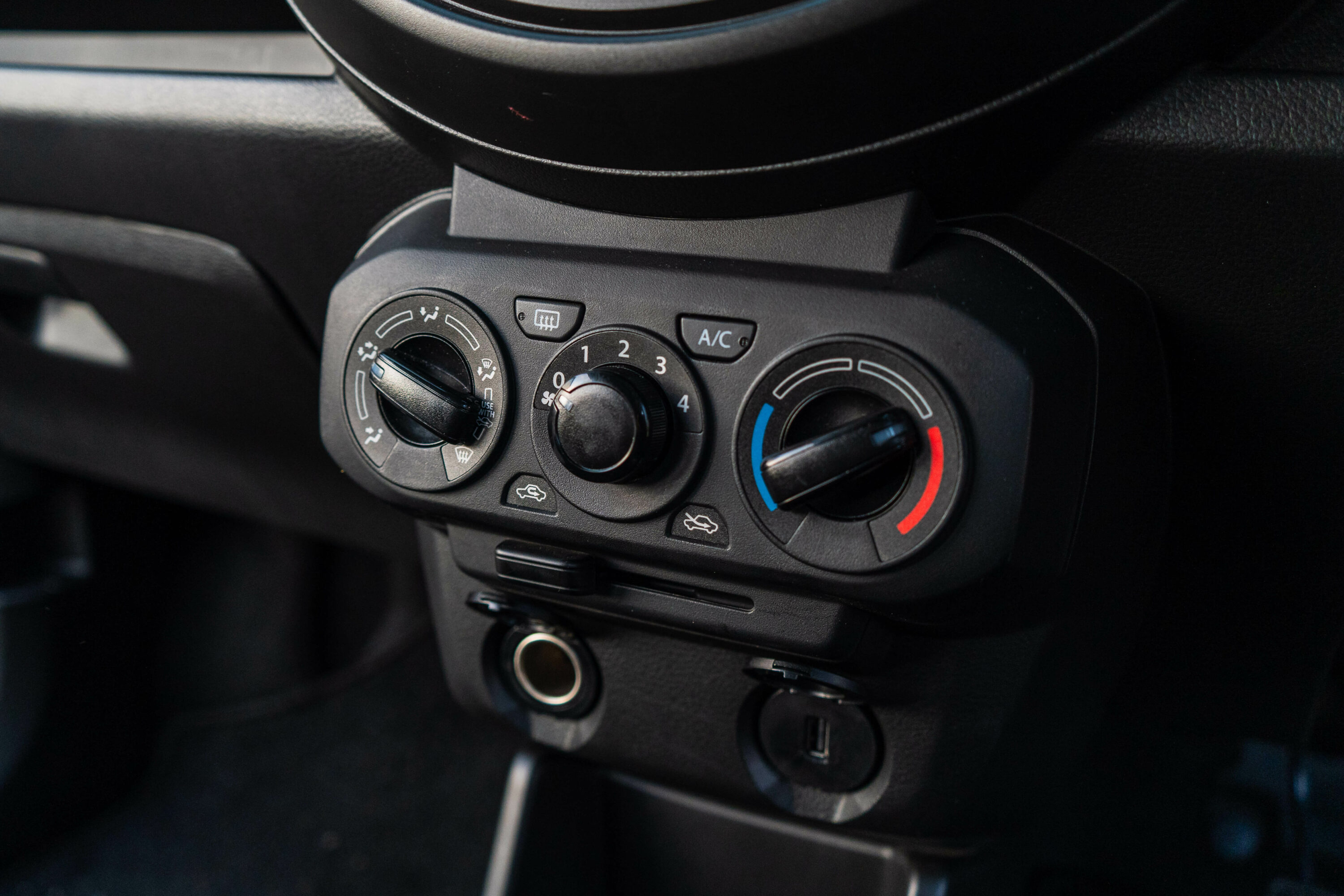 Suzuki S-Presso GL+ air conditioning