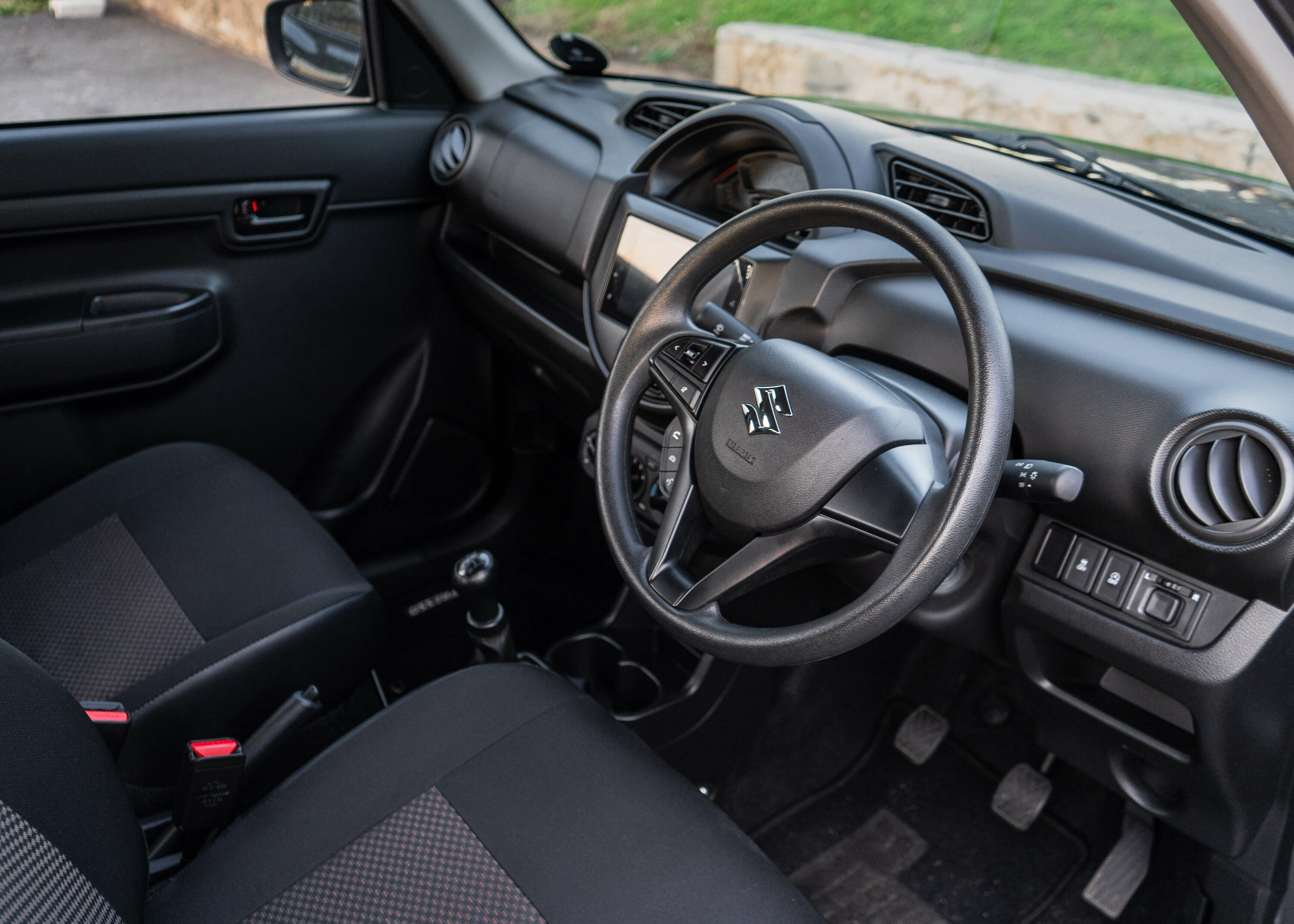 Suzuki S-Presso GL+ interior
