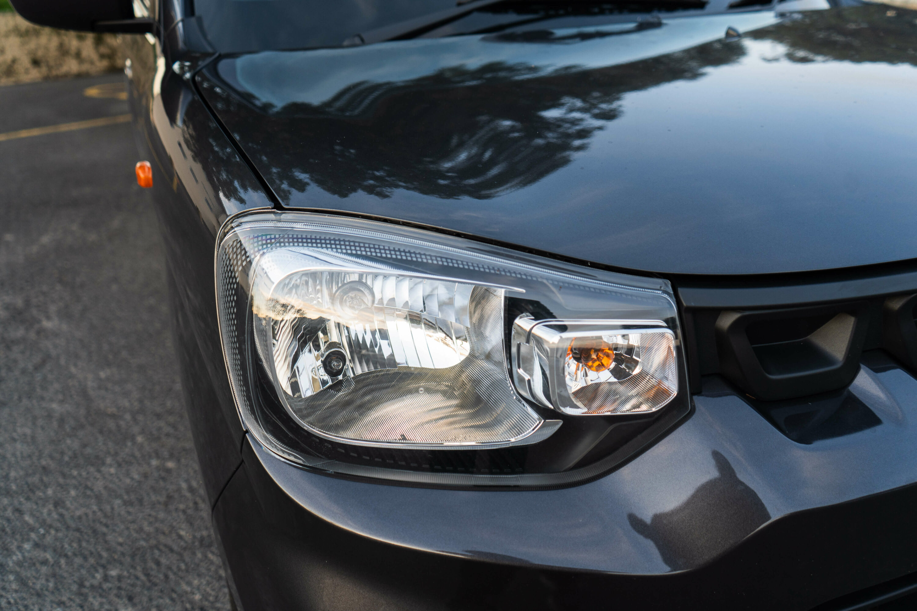 Suzuki S-Presso GL+ headlight