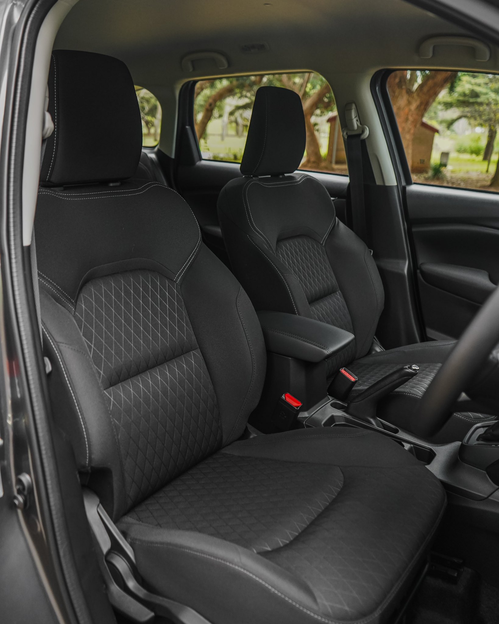 Suzuki Grand Vitara GLcloth seats