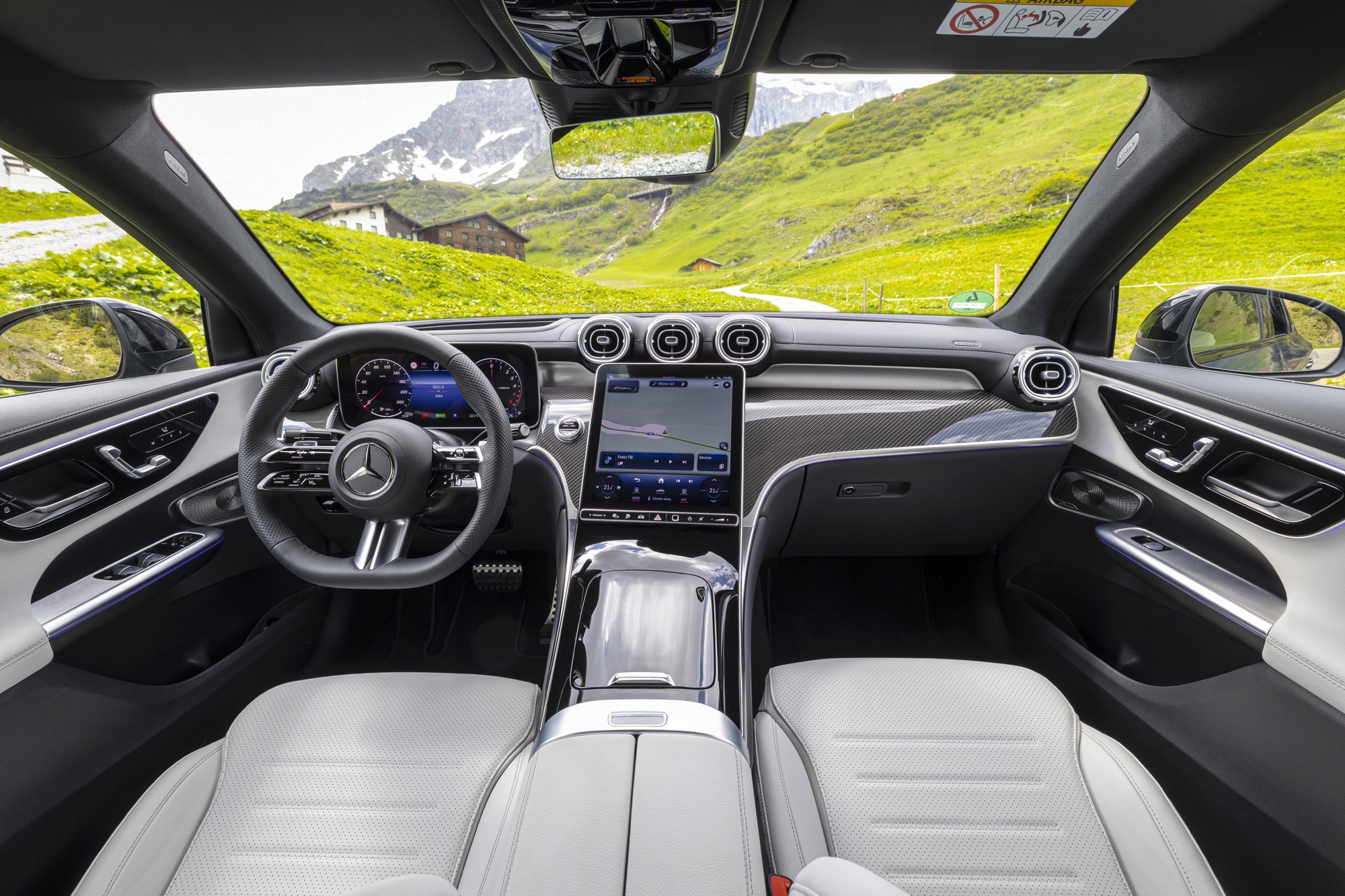 Mercedes GLC Coupe interior
