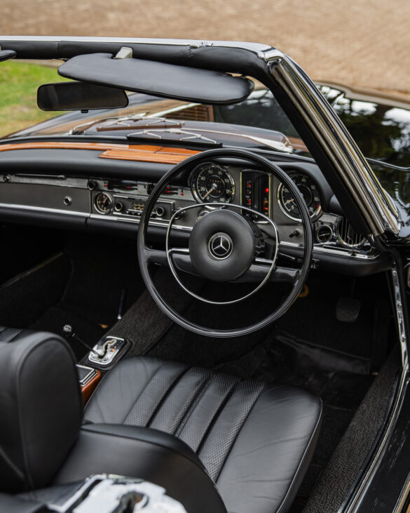 1968 Mercedes Benz 280sl Pagoda